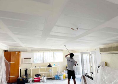 Mckeague Drywall in Hawaii Kai, a newly installed 20'x40' sheet rock ceiling, preparing to a level 4 smooth finish